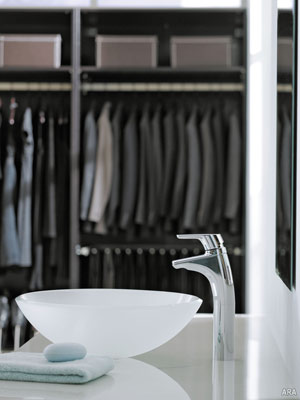 Blending clean lines and soft curves, the Method suite from Moen makes a modern statement with its minimalist styling, available in either a single- or two-handle faucet option.